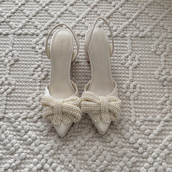 Ivy City Co Cream Slingback Heels with Pearl Bow - Picture 1 of 2